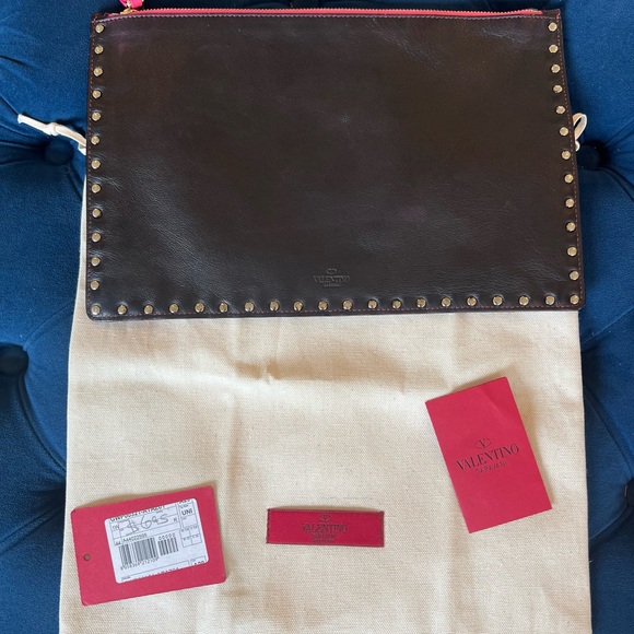 Authentic Valentino Camo clutch - Picture 14 of 14